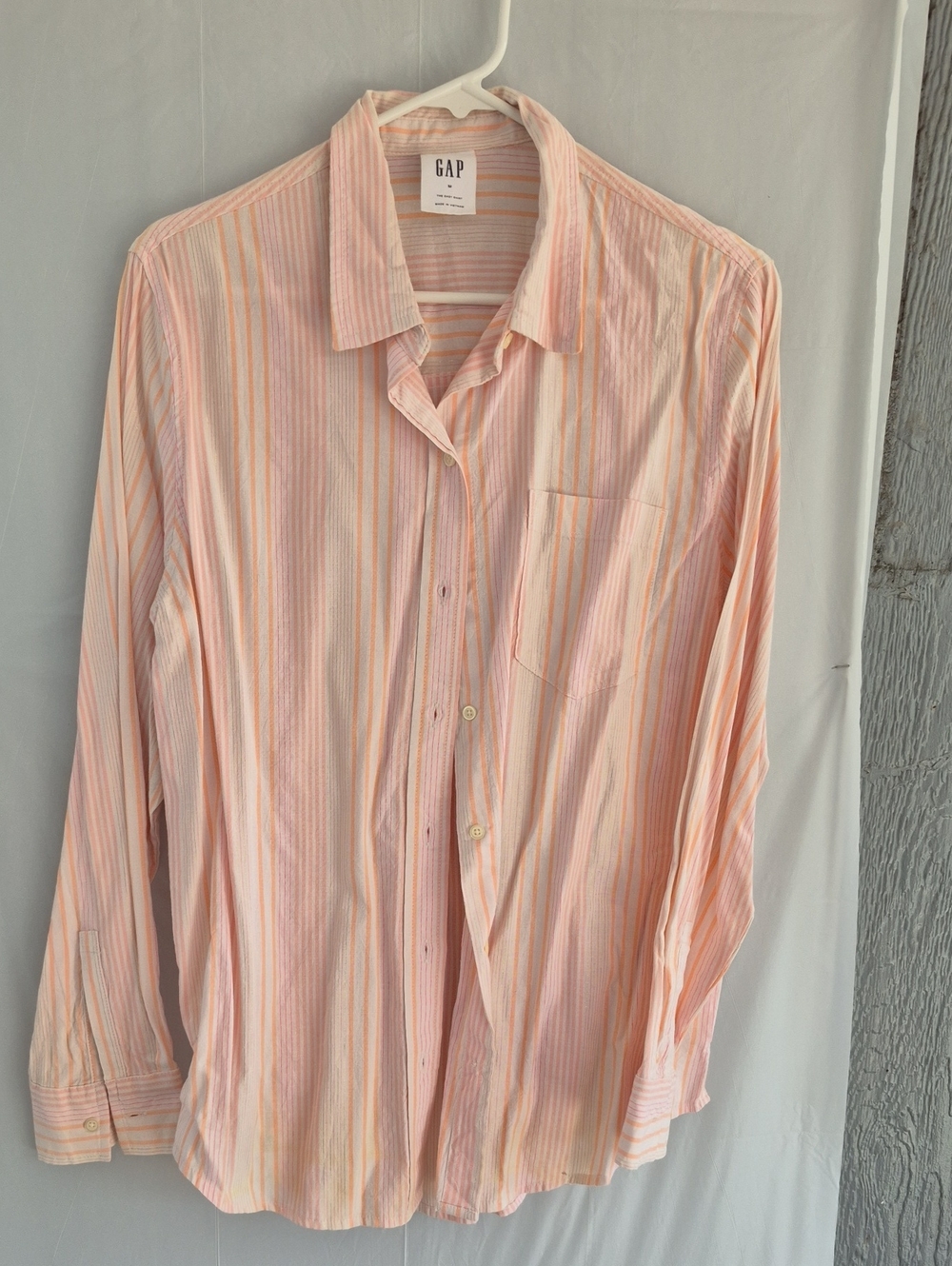 GAP Men’s Pastel Pink and Peach Striped Dress Shirt